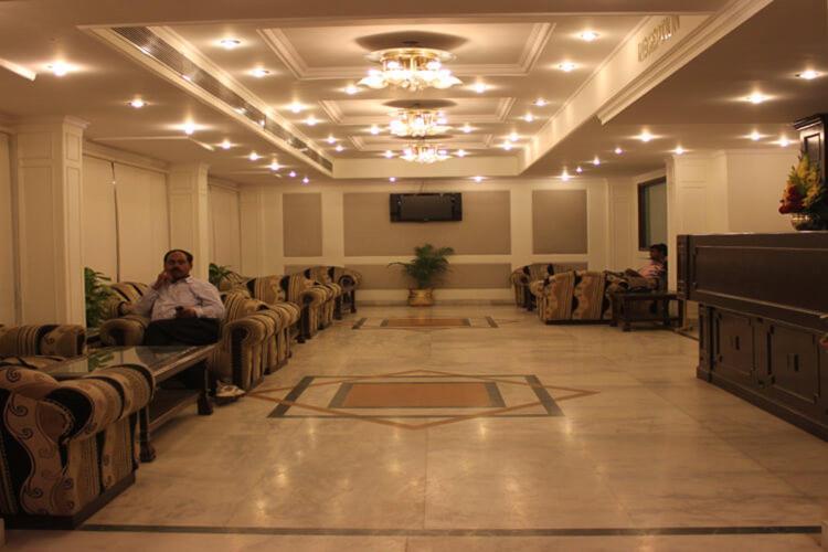 Hotel Vaibhav Варанаси Экстерьер фото